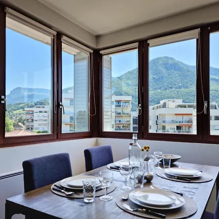 Majord'home - & View *** - Proche Apartment *